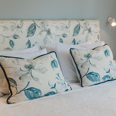 Revive On Oakview Boutique Beauty And Accommodation Ashburton Luaran gambar