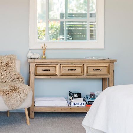 Revive On Oakview Boutique Beauty And Accommodation Ashburton Luaran gambar